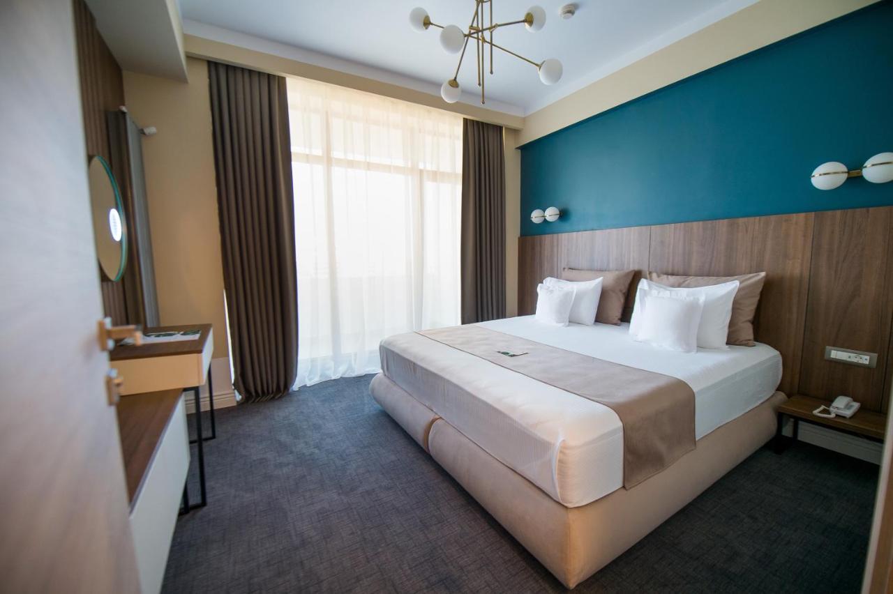 Hotel Oxford Mamaia Bagian luar foto