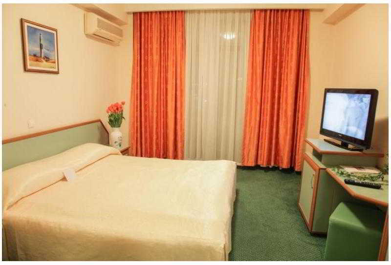 Hotel Oxford Mamaia Bagian luar foto