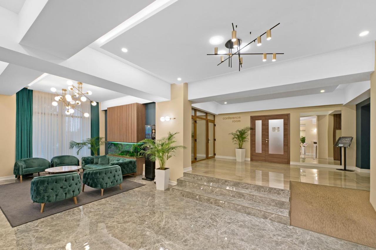 Hotel Oxford Mamaia Bagian luar foto