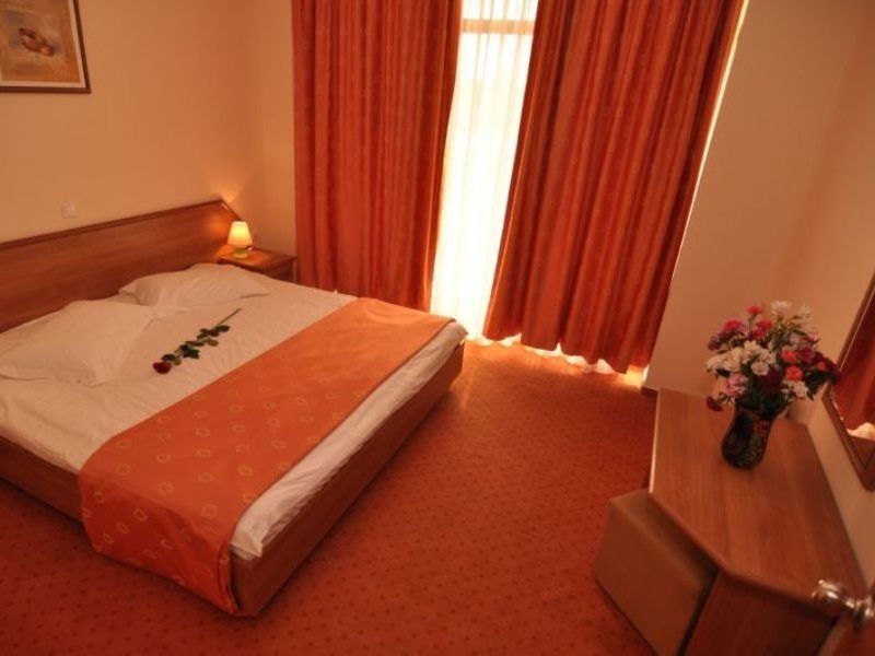 Hotel Oxford Mamaia Bagian luar foto
